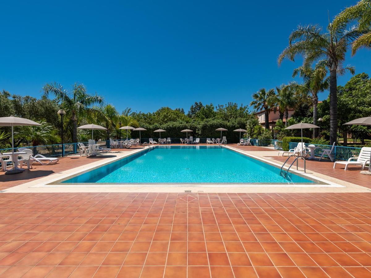 Mare Azzurro Aparthotel Кардеду Екстериор снимка