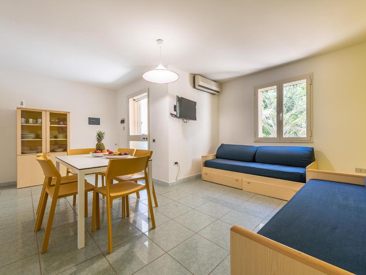 Mare Azzurro Aparthotel Кардеду Екстериор снимка