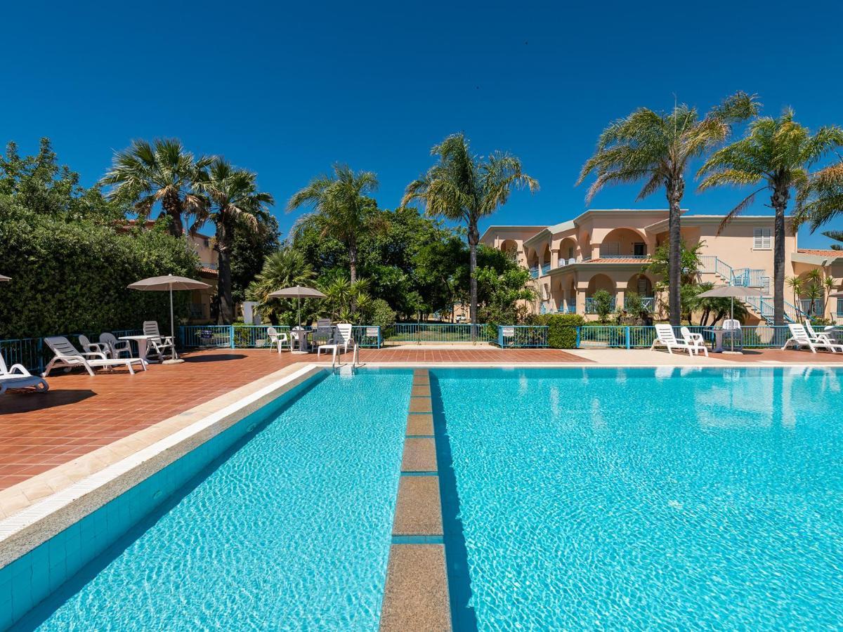 Mare Azzurro Aparthotel Кардеду Екстериор снимка