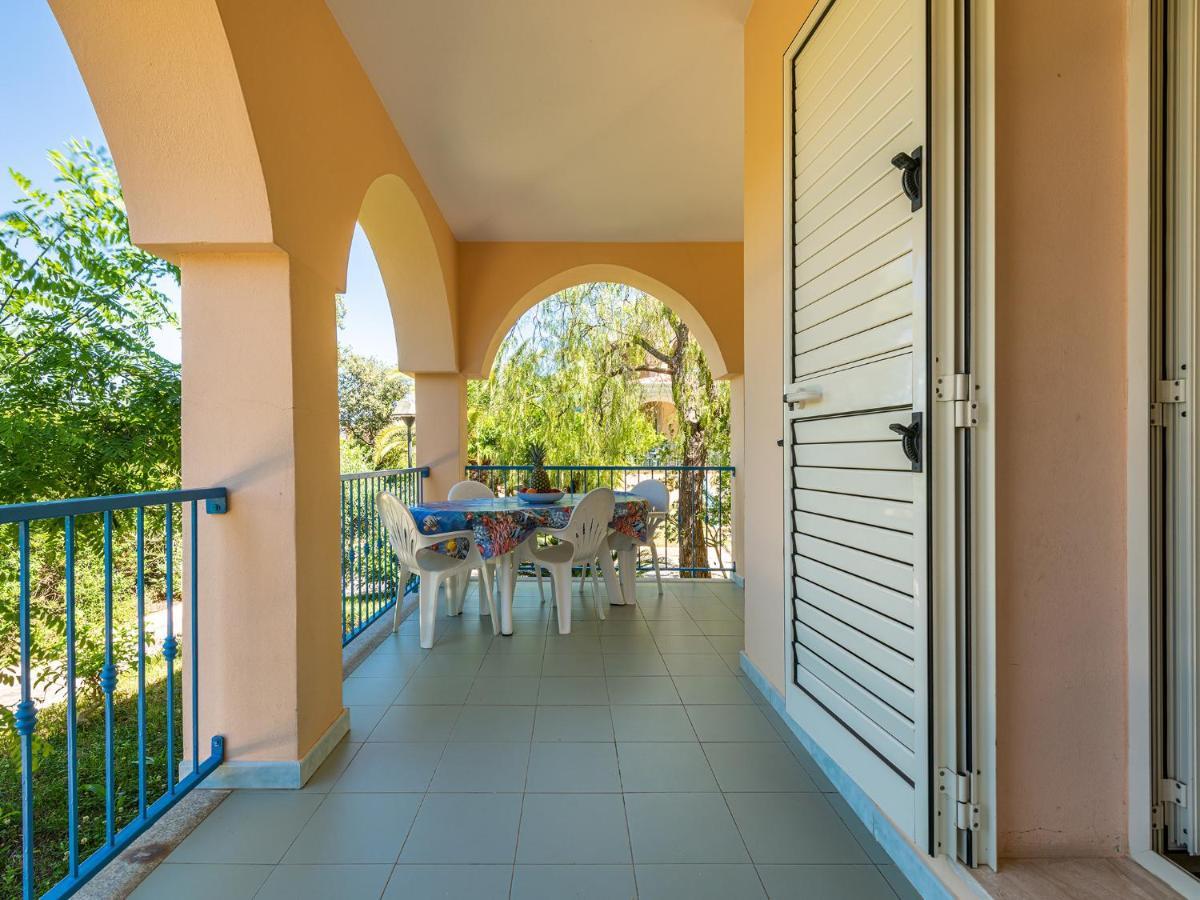 Mare Azzurro Aparthotel Кардеду Екстериор снимка