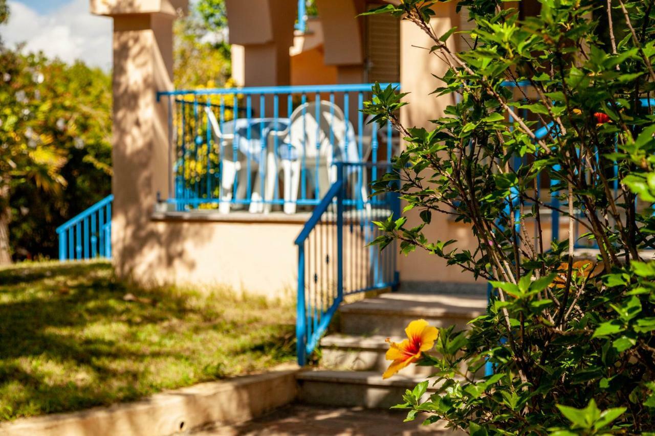 Mare Azzurro Aparthotel Кардеду Екстериор снимка